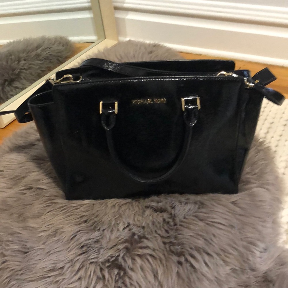 Michael Kors Selma handbag